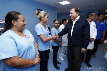 Inauguración del moderno hospital Fernando Vélez Paiz