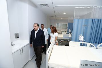 Inauguración del moderno hospital Fernando Vélez Paiz