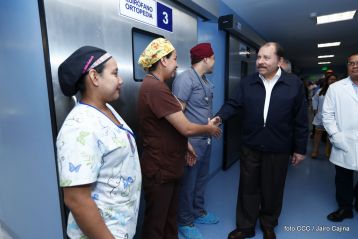 Inauguración del moderno hospital Fernando Vélez Paiz