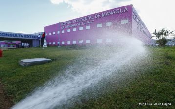 Inauguración del moderno hospital Fernando Vélez Paiz