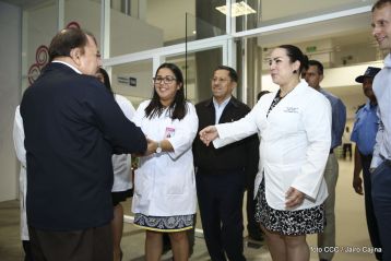Inauguración del moderno hospital Fernando Vélez Paiz