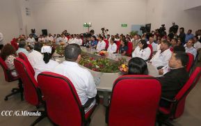 Inauguración del moderno hospital Fernando Vélez Paiz