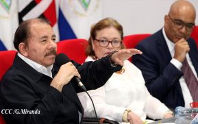 Inauguración del moderno hospital Fernando Vélez Paiz