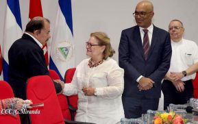 Inauguración del moderno hospital Fernando Vélez Paiz