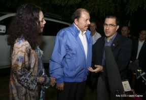 Encuentro del Presidente Daniel y Vicepresidenta Rosario con el Canciller de Venezuela
