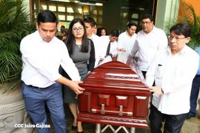 En imágenes: Homenaje póstumo al Dr. Silvio Conrado Gómez