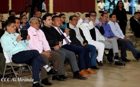 Acto de entrega de la ciudadanía nicaragüense y de la Orden Rubén Darío al pastor David Spencer