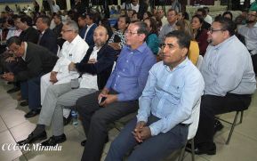 Acto de entrega de la ciudadanía nicaragüense y de la Orden Rubén Darío al pastor David Spencer