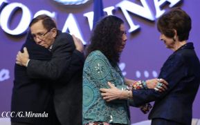 Acto de entrega de la ciudadanía nicaragüense y de la Orden Rubén Darío al pastor David Spencer