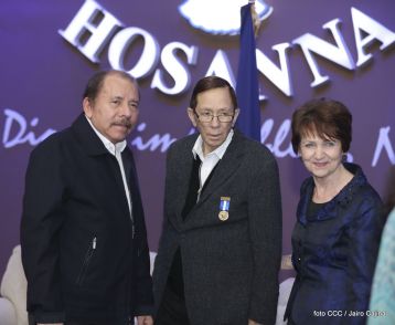 Acto de entrega de la ciudadanía nicaragüense y de la Orden Rubén Darío al pastor David Spencer