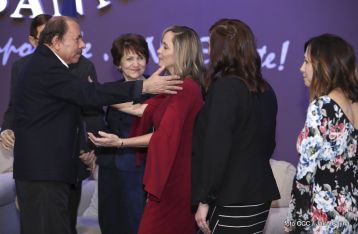 Acto de entrega de la ciudadanía nicaragüense y de la Orden Rubén Darío al pastor David Spencer