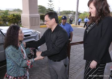 Acto de entrega de la ciudadanía nicaragüense y de la Orden Rubén Darío al pastor David Spencer