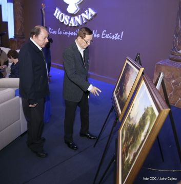 Acto de entrega de la ciudadanía nicaragüense y de la Orden Rubén Darío al pastor David Spencer