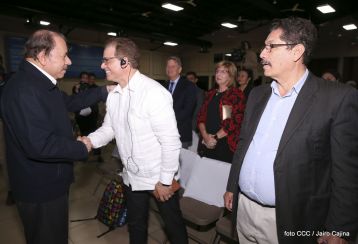 Acto de entrega de la ciudadanía nicaragüense y de la Orden Rubén Darío al pastor David Spencer