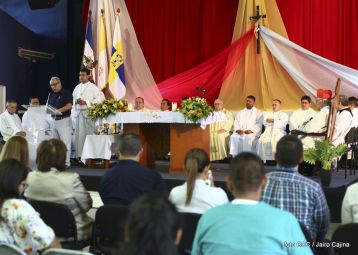 Celebran 50 años de vida episcopal del Cardenal Miguel Obando