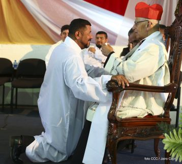 Celebran 50 años de vida episcopal del Cardenal Miguel Obando