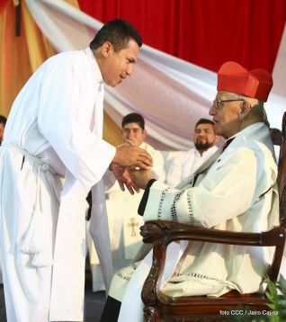 Celebran 50 años de vida episcopal del Cardenal Miguel Obando