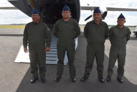 EN FOTOS: Ejército de Nicaragua trabaja para sofocar incendio en Indio Maíz