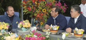 Daniel y Rosario se reúnen con Adán Chávez y Elias Jaua