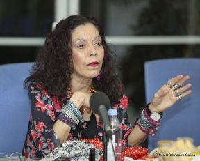 Daniel y Rosario se reúnen con Adán Chávez y Elias Jaua