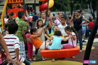 Familias disfrutan su domingo en Parque Luis Alfonso y Puerto Salvador Allende