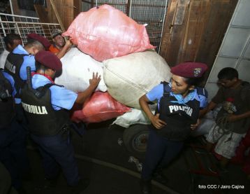 Voraz incendio en el Mercado Oriental