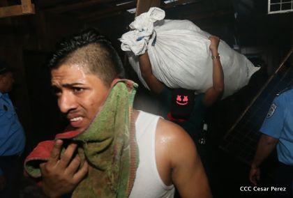 Voraz incendio en el Mercado Oriental