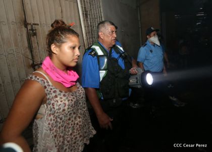 Voraz incendio en el Mercado Oriental