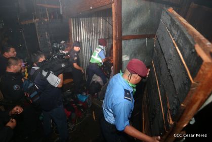 Voraz incendio en el Mercado Oriental