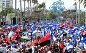 Miles claman por la Paz y la No Violencia