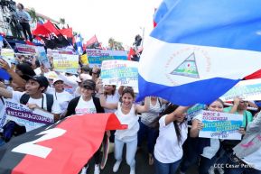 Miles claman por la Paz y la No Violencia