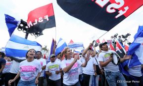 Miles claman por la Paz y la No Violencia