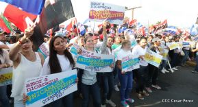 Miles claman por la Paz y la No Violencia