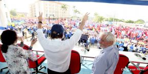 Miles claman por la Paz y la No Violencia