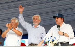 Miles claman por la Paz y la No Violencia