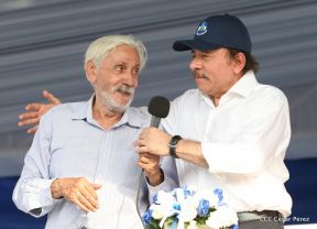 Miles claman por la Paz y la No Violencia