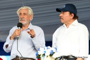 Miles claman por la Paz y la No Violencia