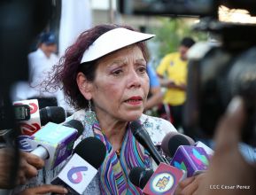 Miles claman por la Paz y la No Violencia