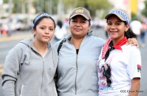 Miles claman por la Paz y la No Violencia