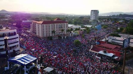Miles claman por la Paz y la No Violencia