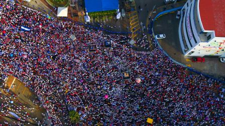 Miles claman por la Paz y la No Violencia