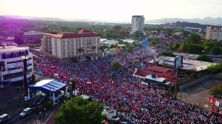 Miles claman por la Paz y la No Violencia