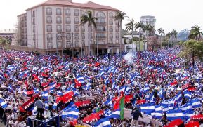 Miles claman por la Paz y la No Violencia