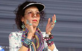 Miles claman por la Paz y la No Violencia