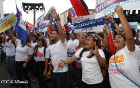 Miles claman por la Paz y la No Violencia