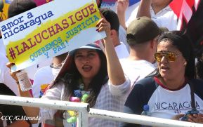 Miles claman por la Paz y la No Violencia