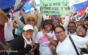 Miles claman por la Paz y la No Violencia