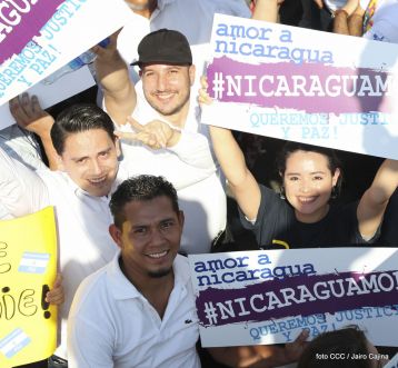 Miles claman por la Paz y la No Violencia