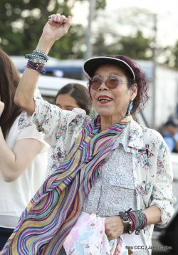 Miles claman por la Paz y la No Violencia