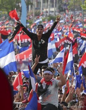 Miles claman por la Paz y la No Violencia